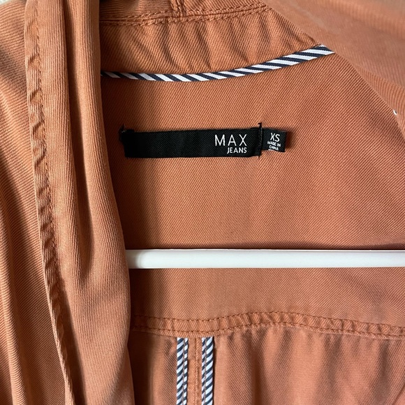 Women’s jacket - Picture 3 of 3